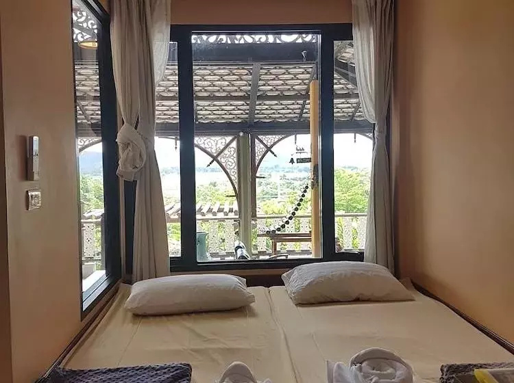 Hotelli Kongkarn Bed & Farm Stay