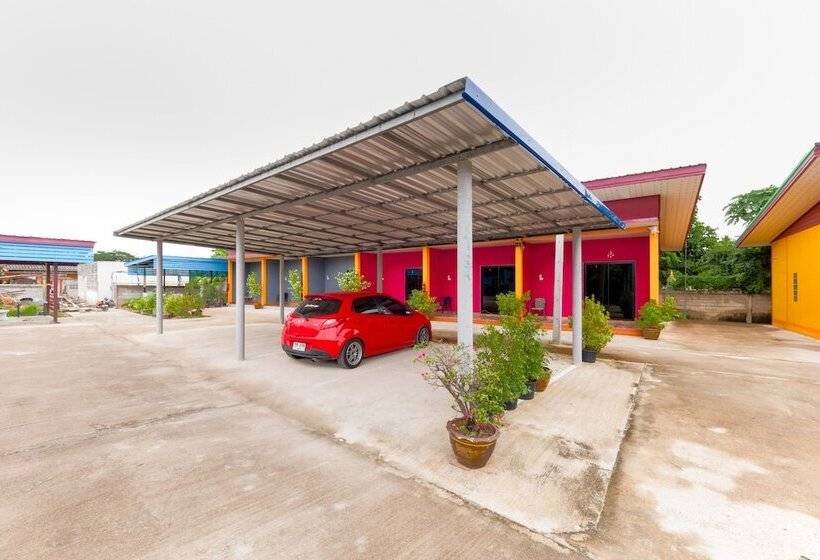 בית מלון כפרי Oyo 1044 Vassana Resort