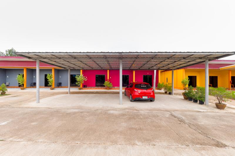 בית מלון כפרי Oyo 1044 Vassana Resort