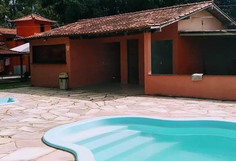 ホテル Pousada E Camping Casa Laranja