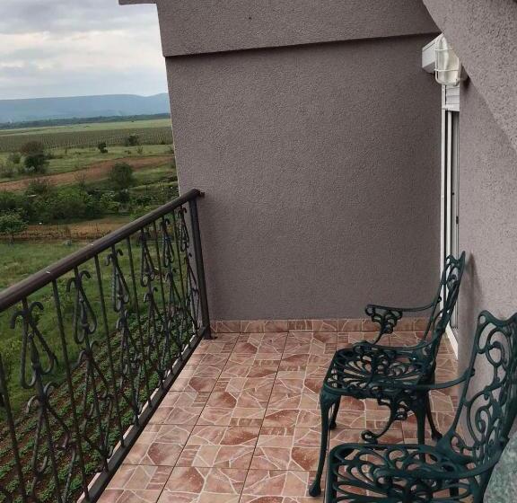 پانسیون Apartmani Dino Blagaj