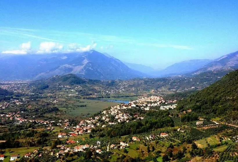 Majatalo Bedrooms Ninfa Del Lago