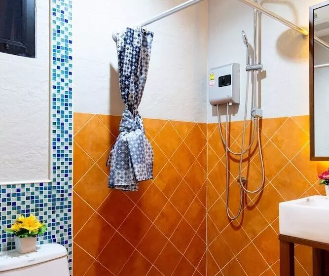 Majatalo Lilliput Riverside Bangkachao