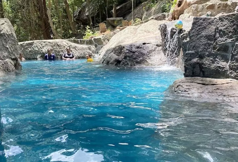 Hotelli Arangala Forest Lodge