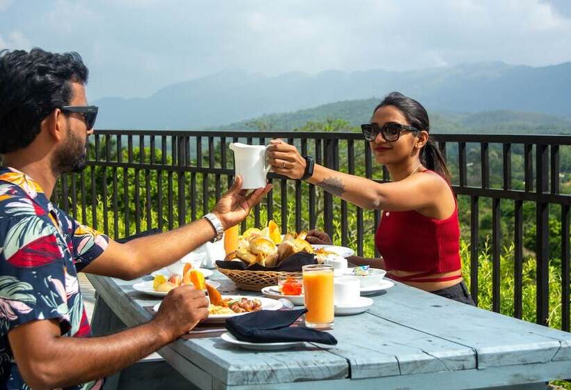 בית מלון כפרי Arangala Forest Lodge