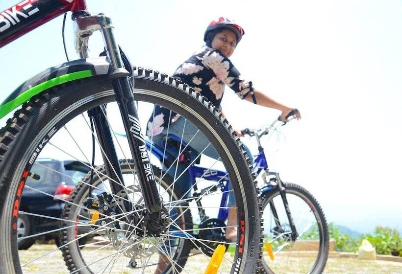 בית מלון כפרי Arangala Forest Lodge