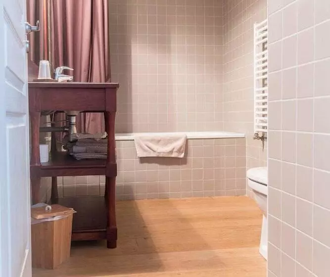 Hotelli Auberge De Teissieres