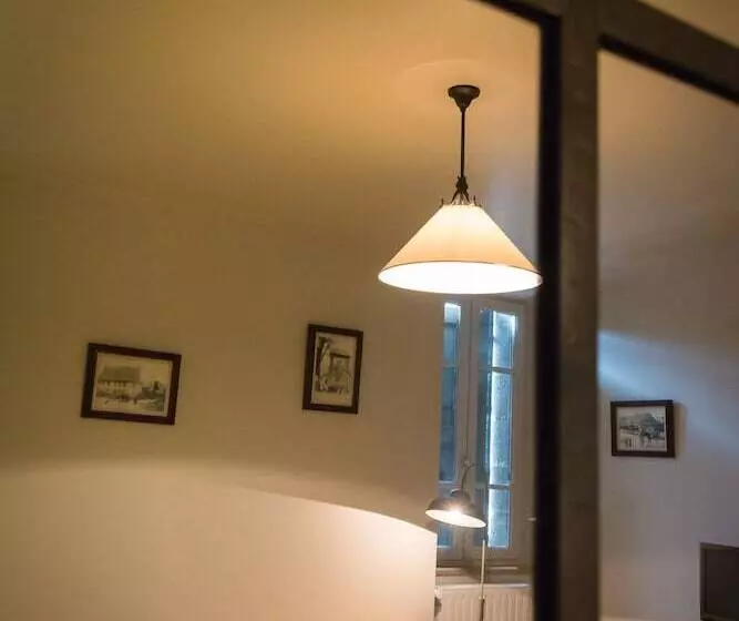 Hotelli Auberge De Teissieres