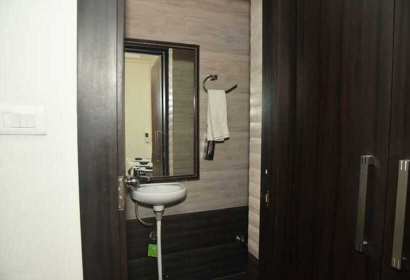 Man Singh Hotel And Resorts