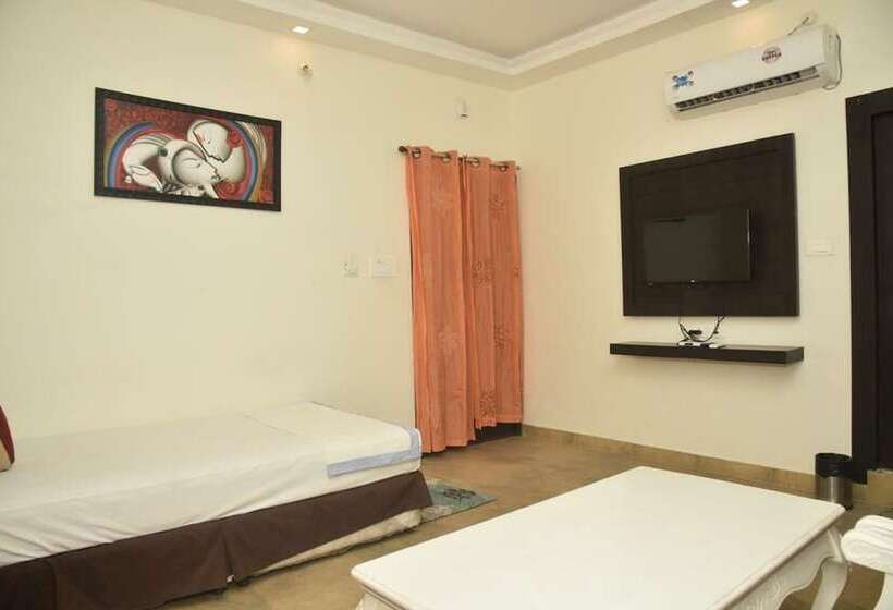 Man Singh Hotel And Resorts