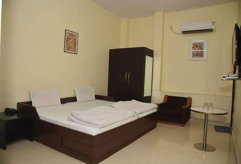 Man Singh Hotel And Resorts