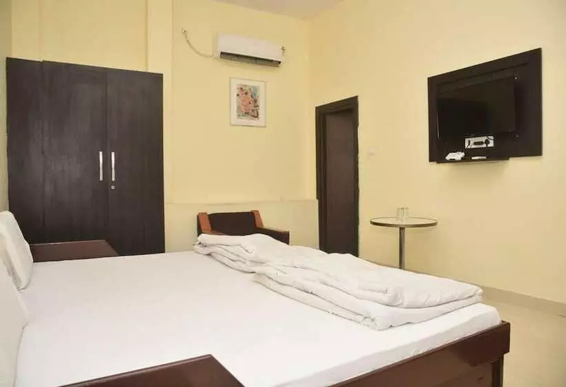 Man Singh Hotel And Resorts