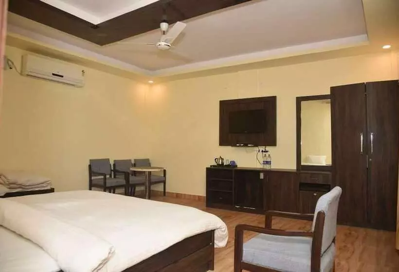 Man Singh Hotel And Resorts