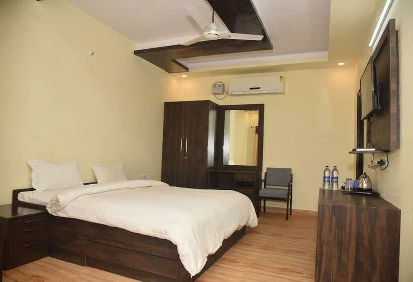 Man Singh Hotel And Resorts