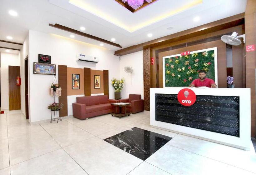 هتل Oyo 9674  Obr