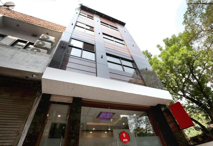 هتل Oyo 9674  Obr