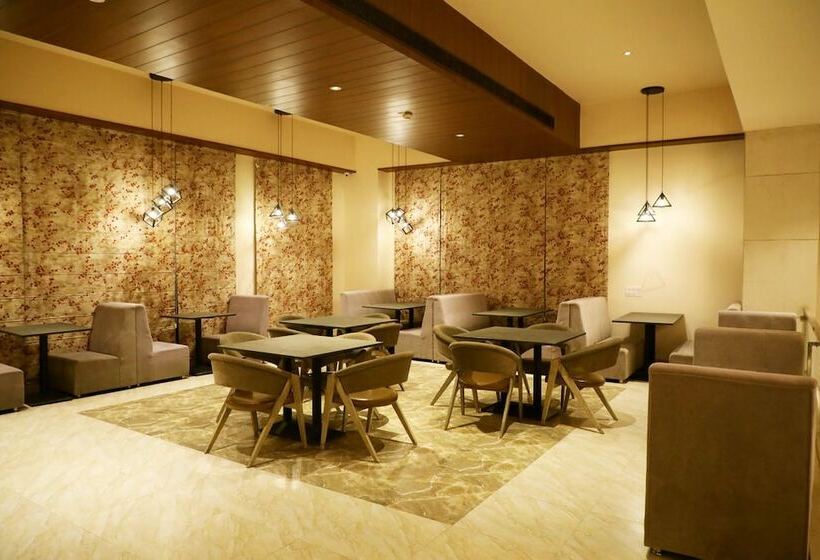 בית מלון כפרי Ritz Resort