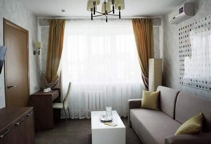 ホテル Slavyanochka