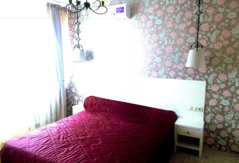 ホテル Slavyanochka