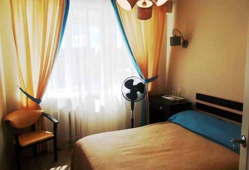 ホテル Slavyanochka