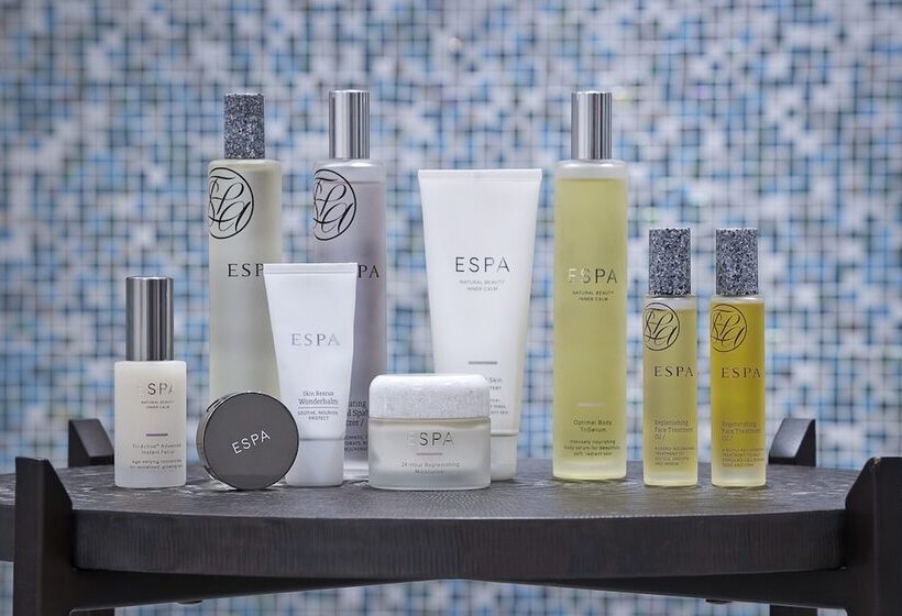 Отель The Darling At The Star Gold Coast