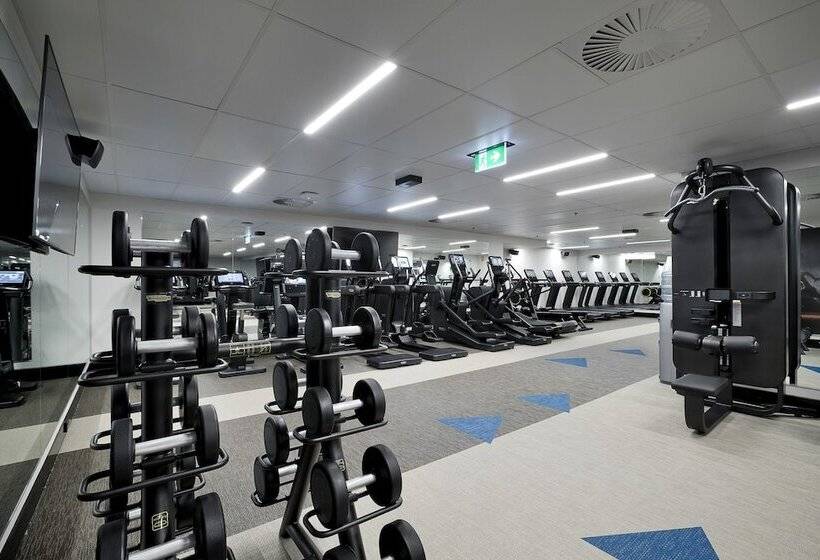 Отель The Darling At The Star Gold Coast