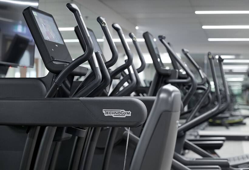 Отель The Darling At The Star Gold Coast