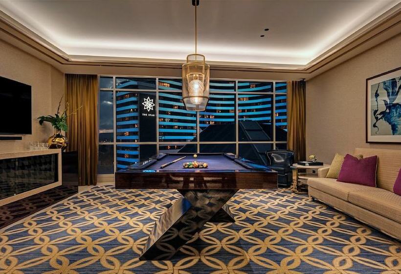 Отель The Darling At The Star Gold Coast