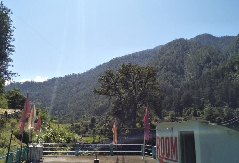 Hotel The Devdwar Yoga Resort, Uttarkashi