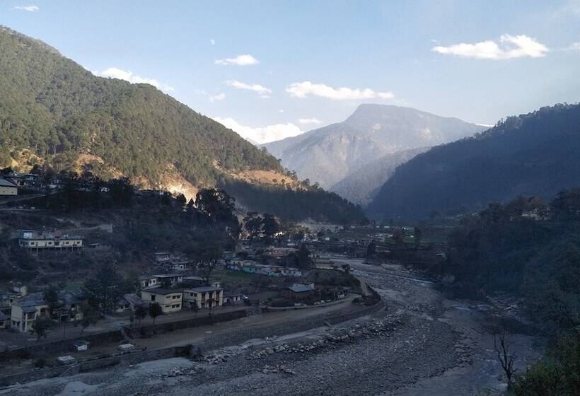 Hotel The Devdwar Yoga Resort, Uttarkashi