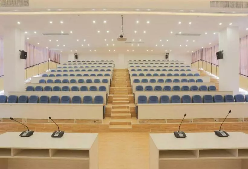 Lavande Hotel Dongguan Liaobu Center