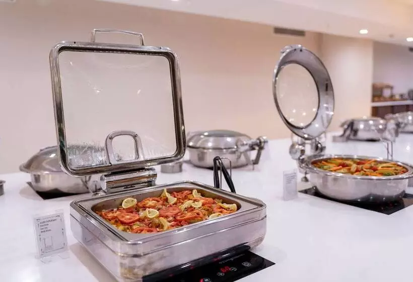 هتل Grand Bellagio Batumi Convention & Casino