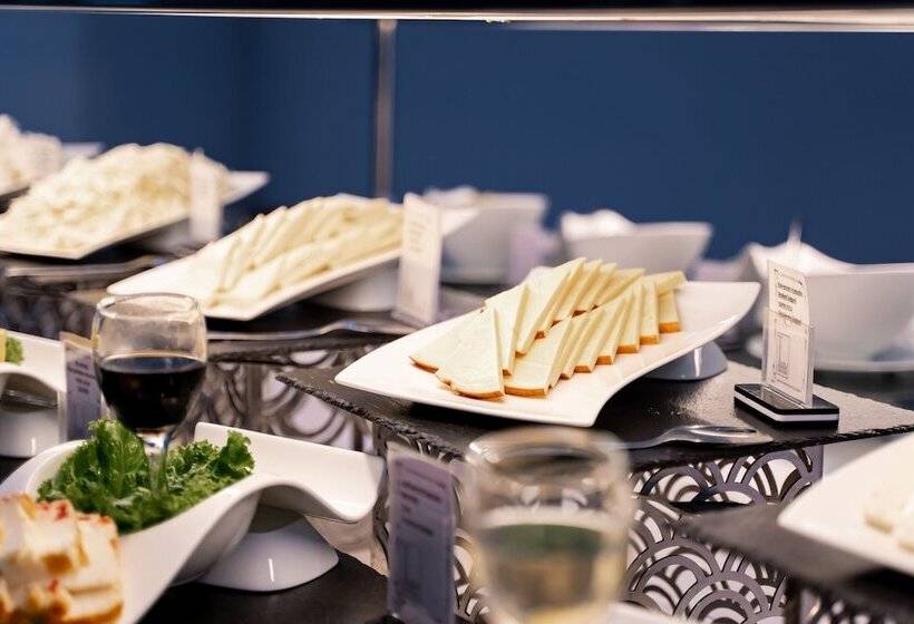 هتل Grand Bellagio Batumi Convention & Casino