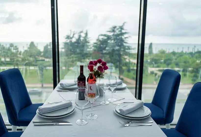 هتل Grand Bellagio Batumi Convention & Casino