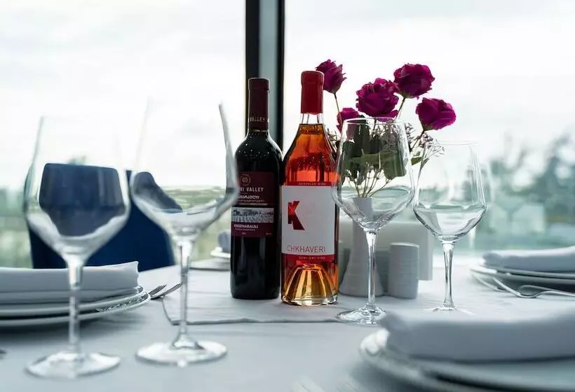 هتل Grand Bellagio Batumi Convention & Casino