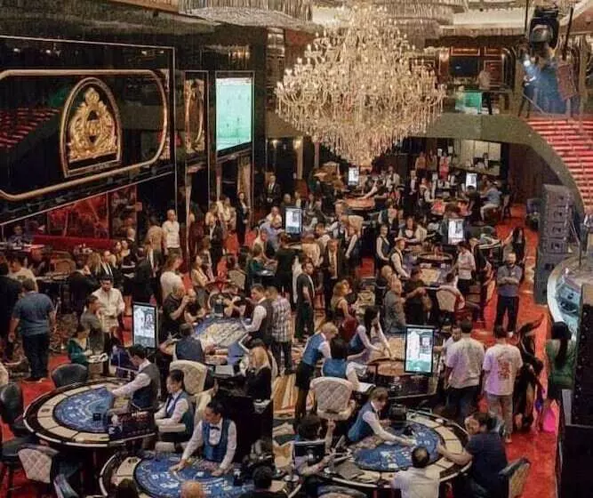 هتل Grand Bellagio Batumi Convention & Casino