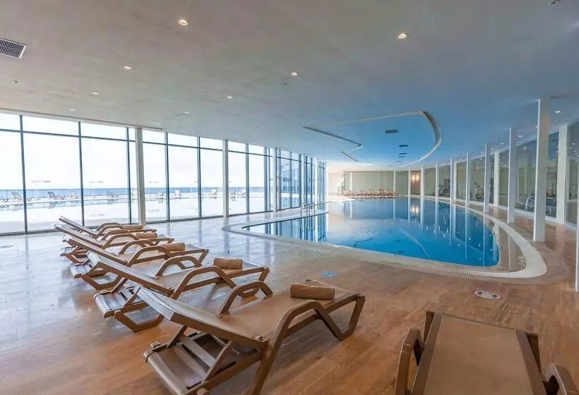 هتل Grand Bellagio Batumi Convention & Casino