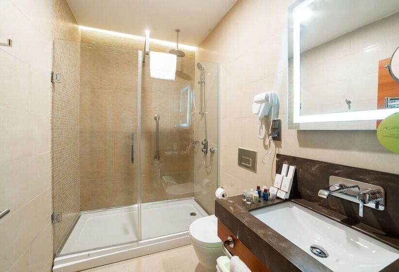 هتل Grand Bellagio Batumi Convention & Casino