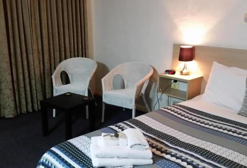 모텔 Belmore Motor Inn