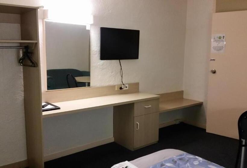 모텔 Belmore Motor Inn