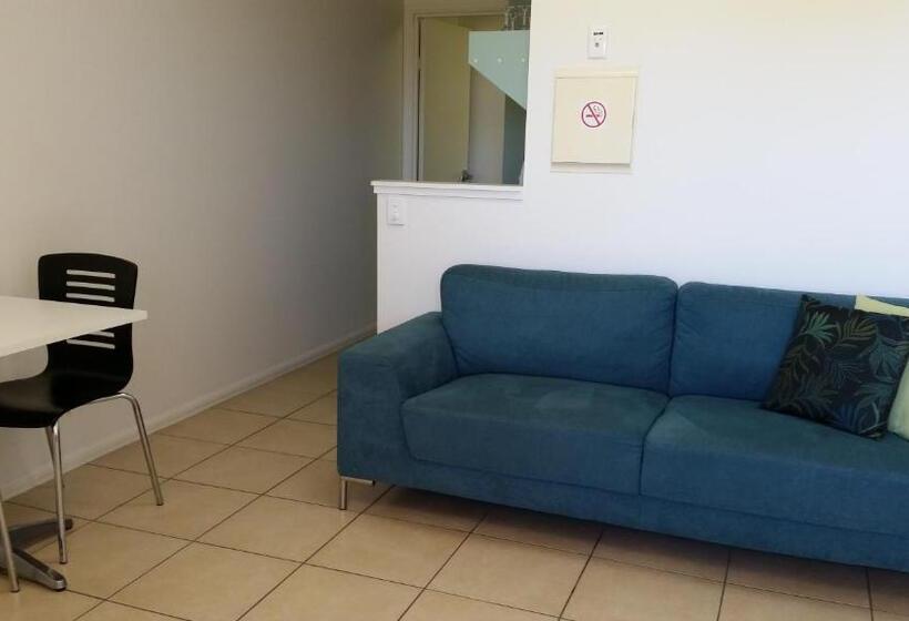 汽车旅馆  Port Denison Motor Inn