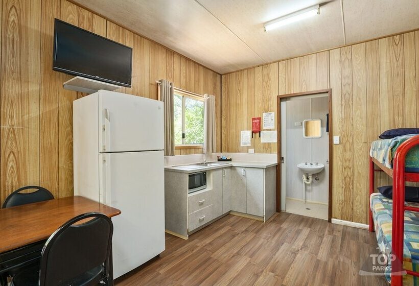 فندق على الطريق Riverview Tourist Village