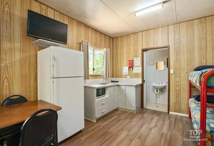 モーテル Riverview Tourist Village