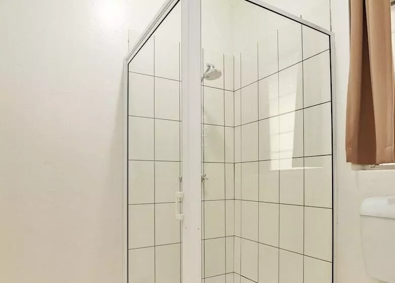 モーテル Riverview Tourist Village