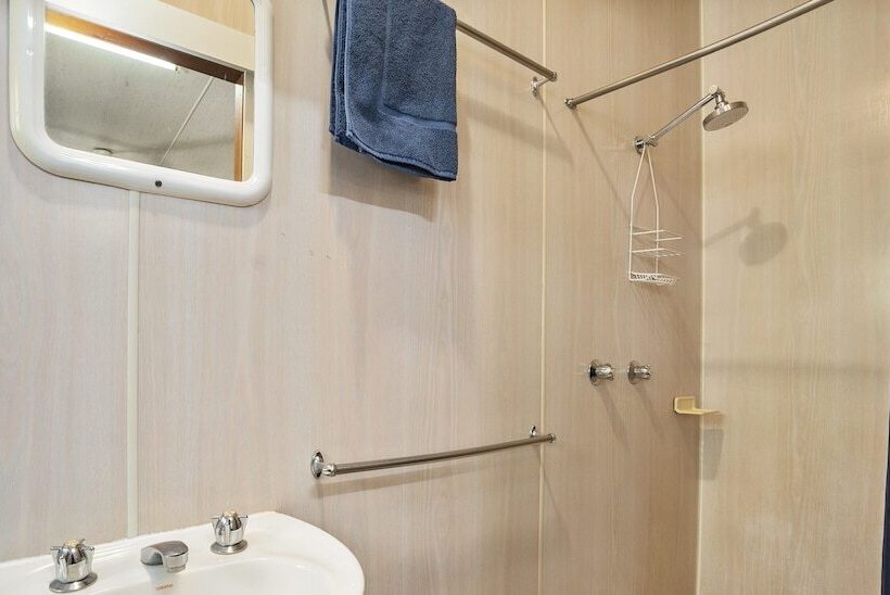 فندق على الطريق Riverview Tourist Village