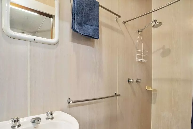 モーテル Riverview Tourist Village