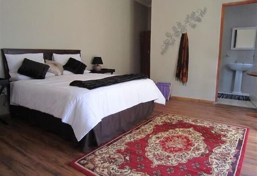 بنسيون Buckleys Guest Accommodation