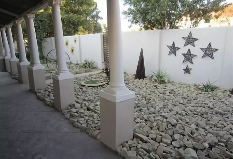 ペンション Buckleys Guest Accommodation