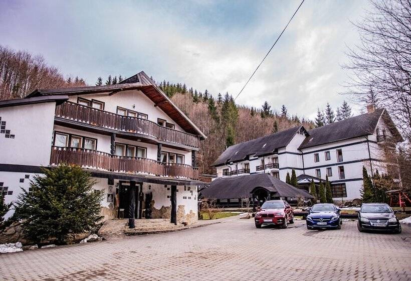 پانسیون Casa Octavian