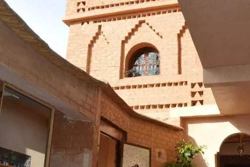 ペンション Maison D'hôte Tizwiyate Dades